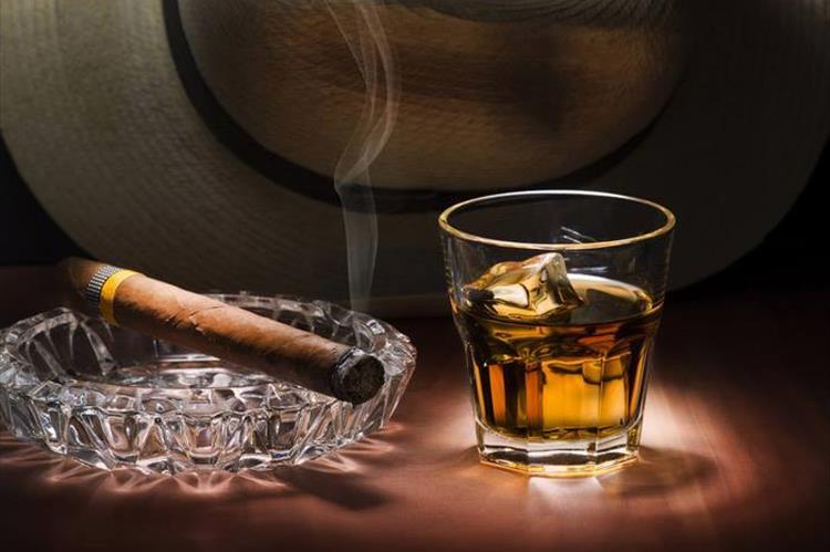 Cuban  cigars  -  The Best  Tobacco in  the World