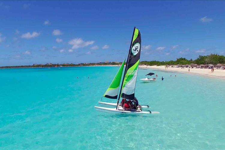 Playas holguineras, una invitación a disfrutarlas