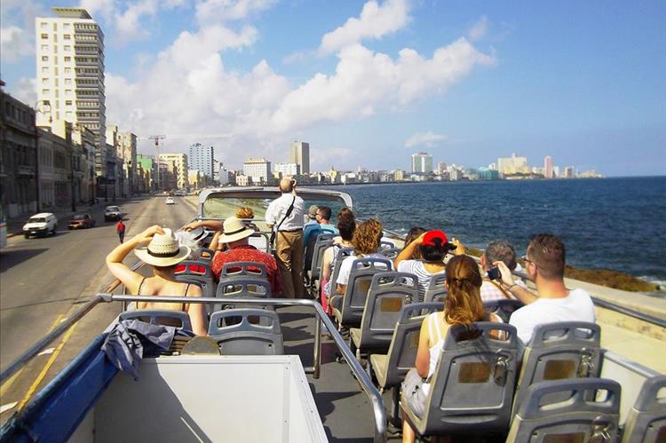 Кататься по Гаване ! за всего 10  CUC!
