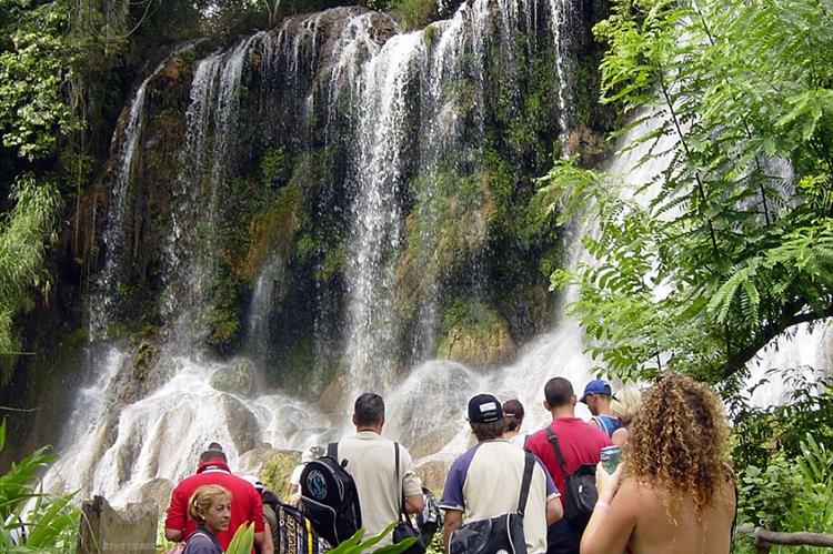 Водопад Эль Ничо (El Nicho) - райское местечко