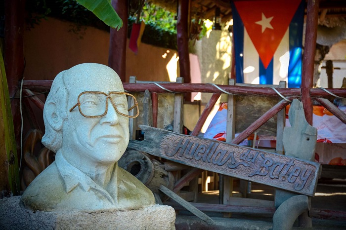 Proyecto Cultural Huellas del Batey Proyecto Cultural Huellas del Batey