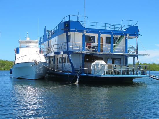Hotel flotante Hotel-Boat Avalon Tortuga, jardines de la Reina, Cuba Hotel flotante Hotel-Boat Avalon Tortuga, jardines de la Reina, Cuba