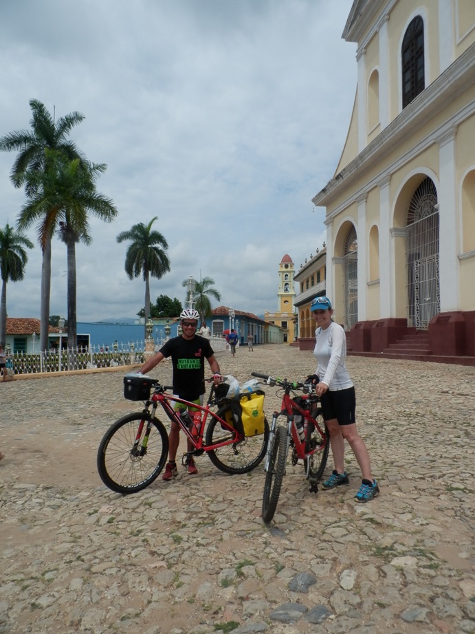 Circuito en bicicleta en Trinidad, Santi Spiritus, Cuba Circuito en bicicleta en Trinidad, Santi Spiritus, Cuba