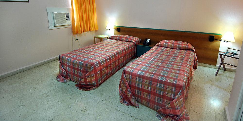 Hotel-Playa-Girón-habitación-estándar Hotel-Playa-Girón-habitación-estándar