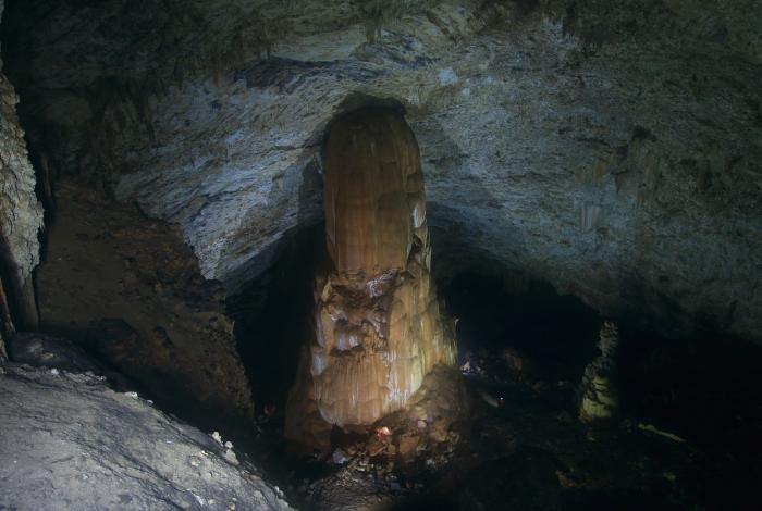 Cueva Martín Infierno, Parque Natural El Nicho, Cienfuegos, Cuba. Cueva Martín Infierno, Parque Natural El Nicho, Cienfuegos, Cuba.