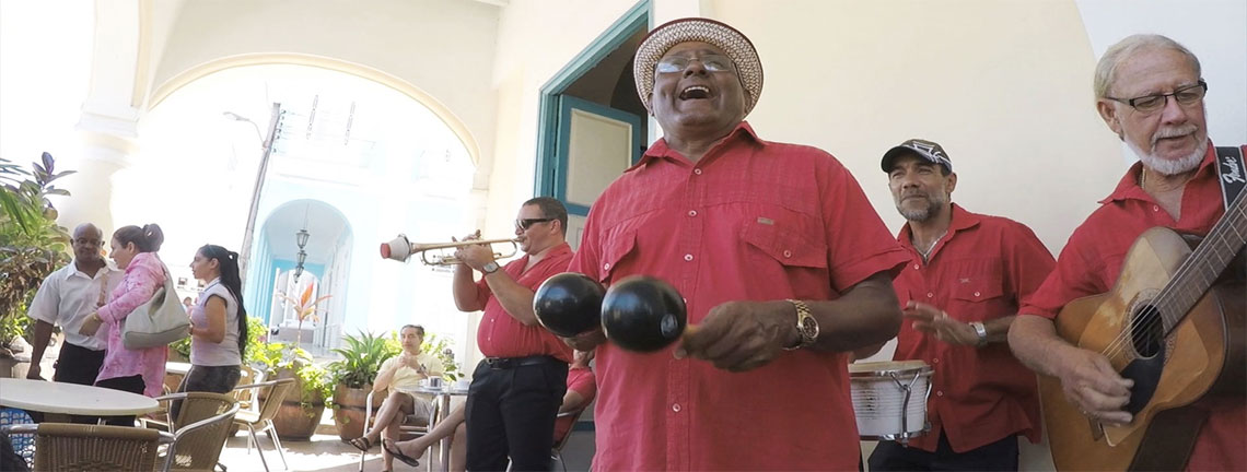  Musique cubaine,Bar Palatino,Cienfuegos, Cuba Travel