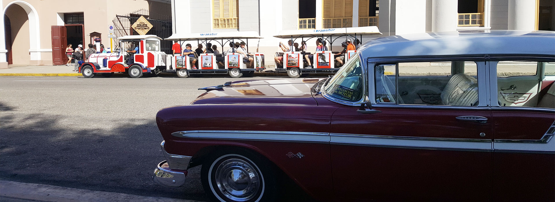 Туристический поезд. Сьенфуэгос. Cuba Travel