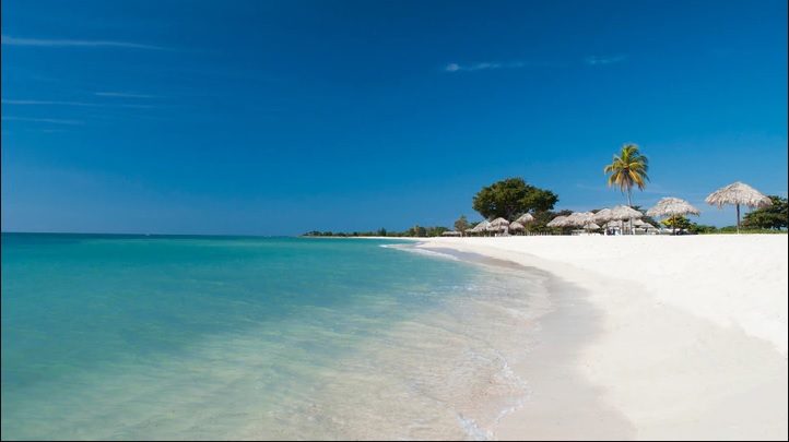 Playa Esmeralda, Hotguín, Cuba. Playa Esmeralda, Hotguín, Cuba.