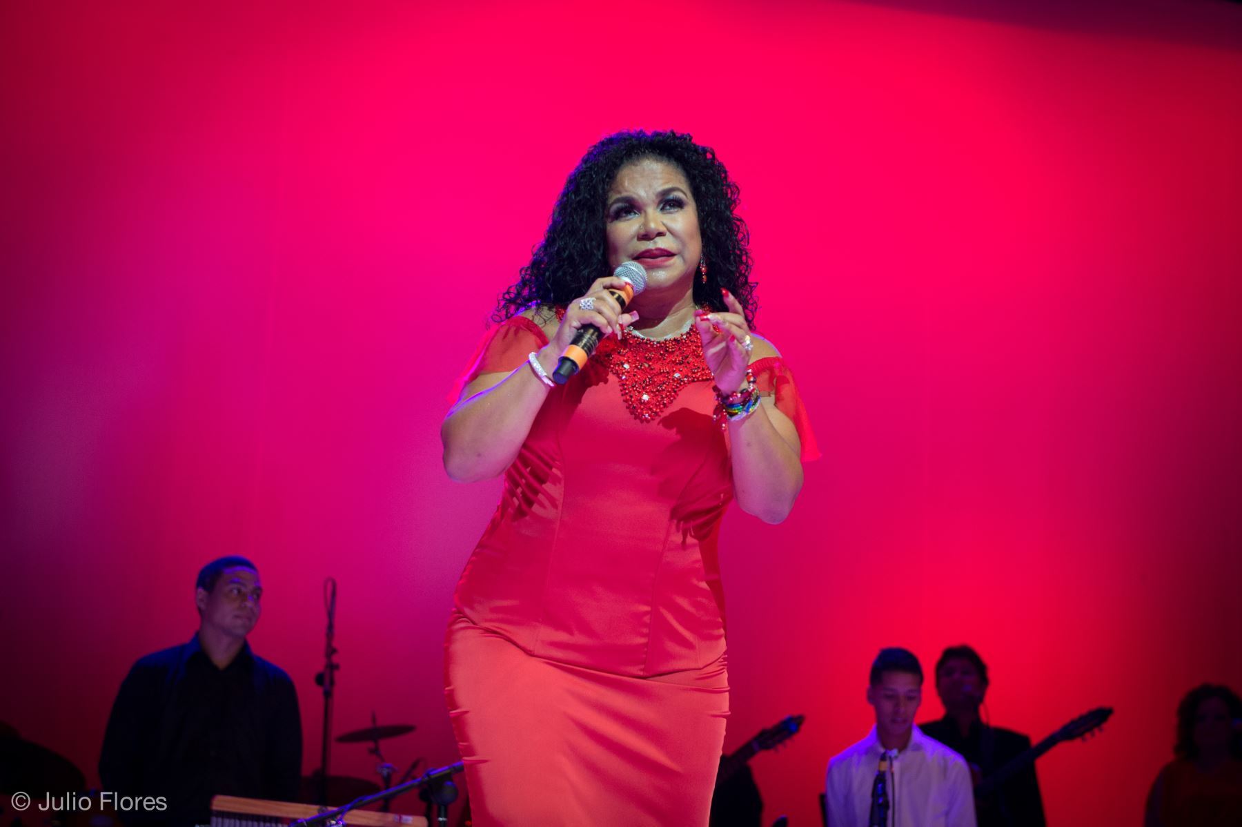Eva Ayllón Eva Ayllón