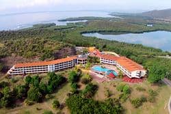 Hotel Farallones