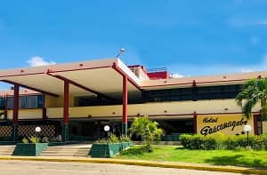 Exterior del Hotel Guacanayabo