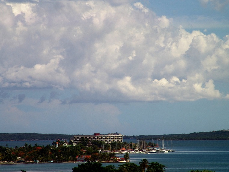 Bahía de Cienfuegos y Punta Gorda.Cienfuegos.CubaTravel Bahía de Cienfuegos y Punta Gorda.Cienfuegos.CubaTravel