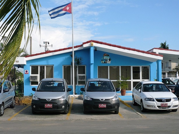 Point de location de voitures et de motos.Cienfuegos.CubaTravel Point de location de voitures et de motos.Cienfuegos.CubaTravel