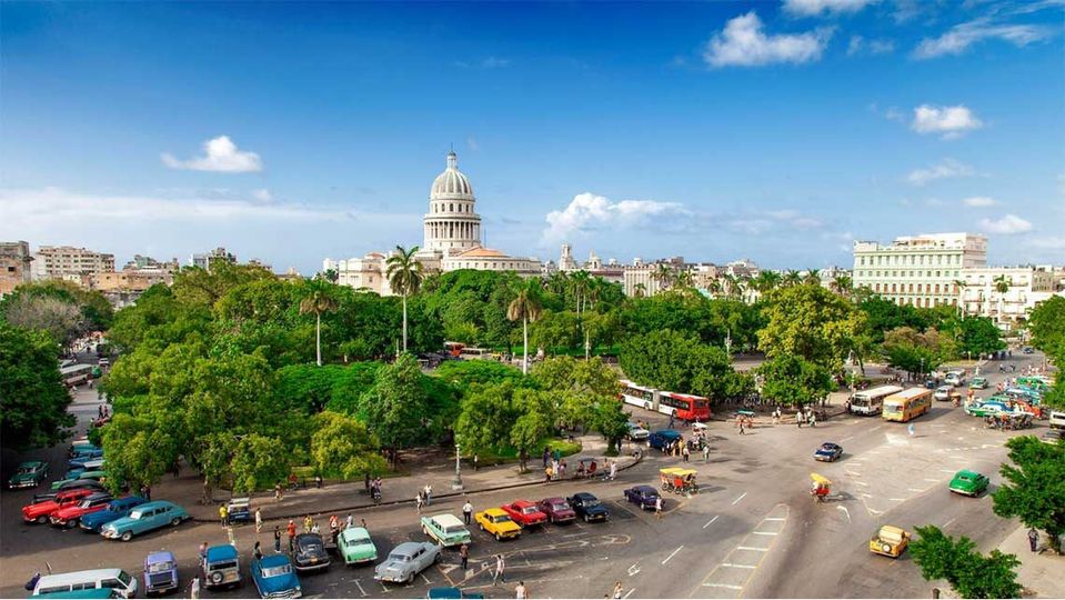 Parque Central. La Habana. Cuba Travel Parque Central. La Habana. Cuba Travel